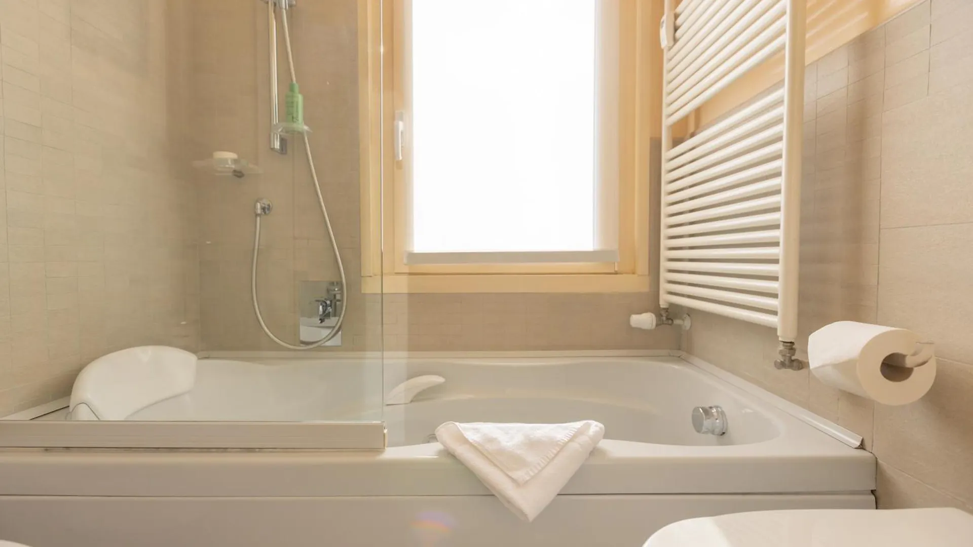 Wonderful 2Bedroom Flat Solari 7Th F - Mirable Pm Milán Itálie