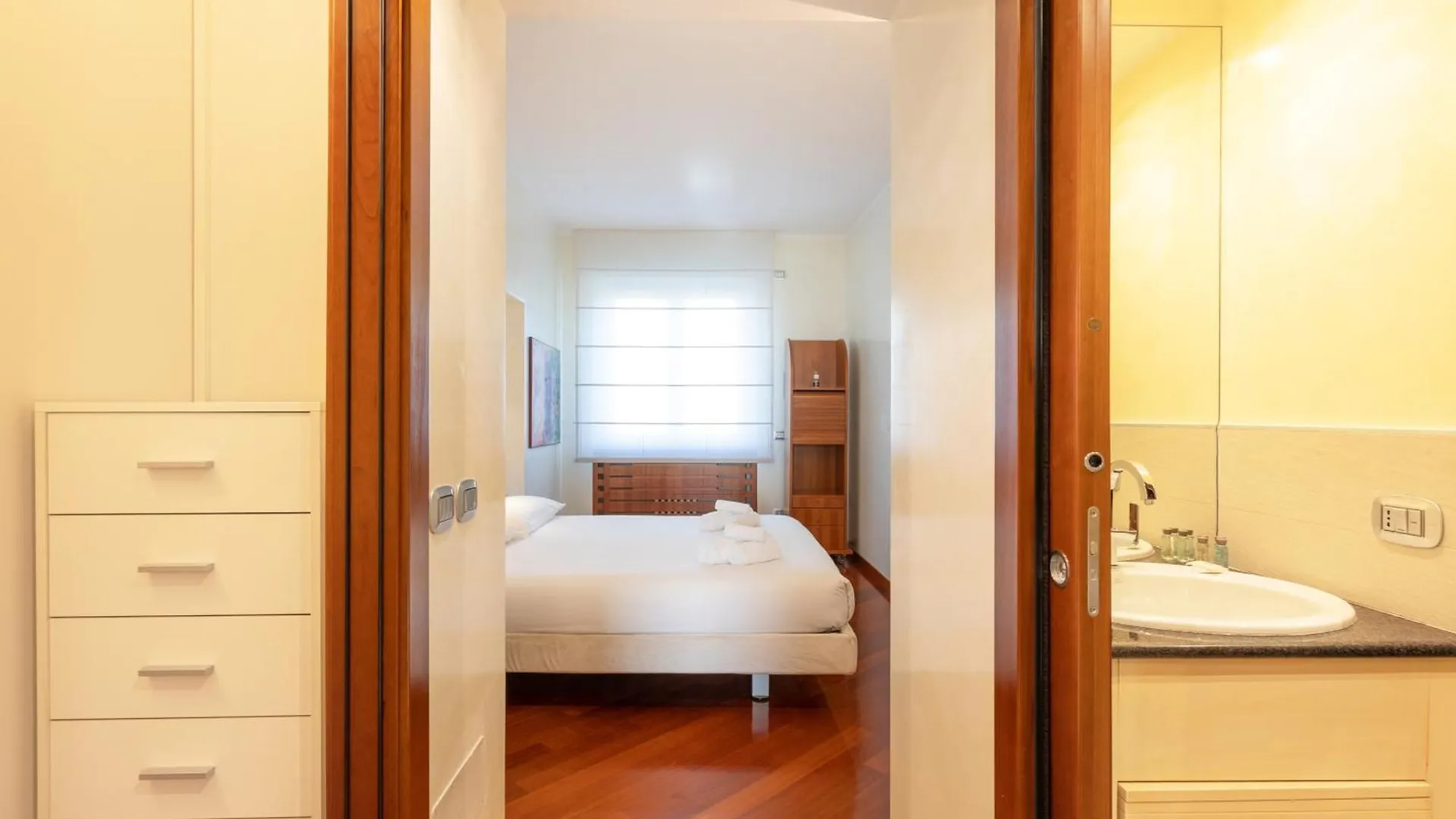Wonderful 2Bedroom Flat Solari 7Th F - Mirable Pm Milán 0*,  Itálie
